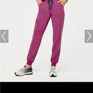 Figs Bright Fuschia small petite Zamora